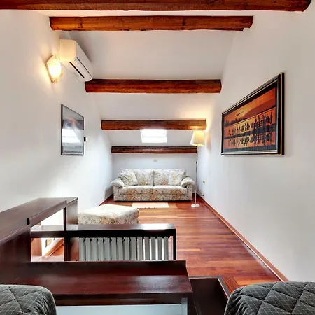 Nobile House Velence